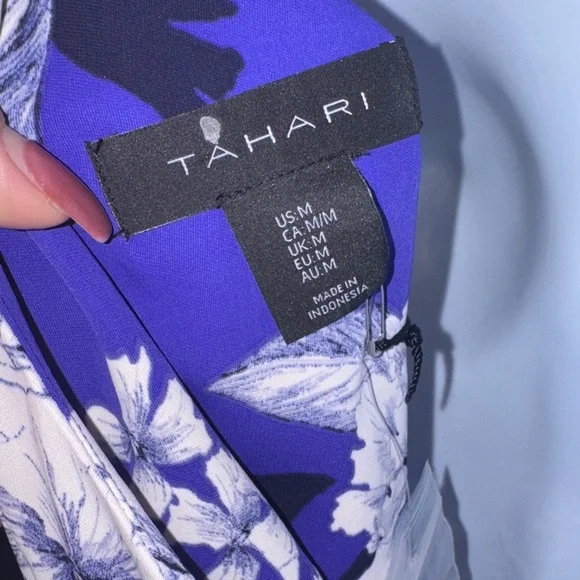 Tahari- NWT Purple Floral Maxi Dress with White Blooms Size Medium - Picture 4 of 13
